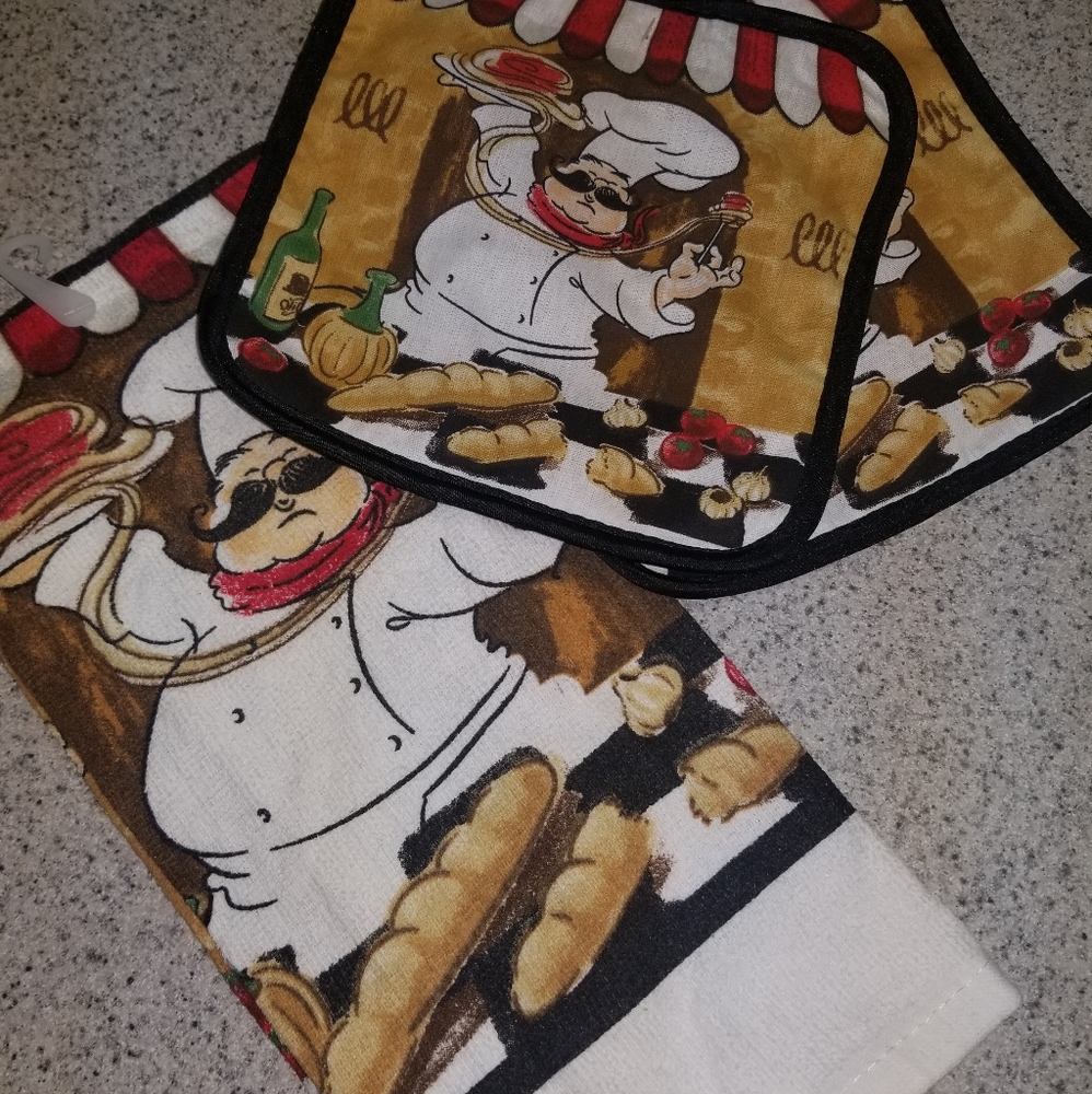 Kitchen pot holders and towels!